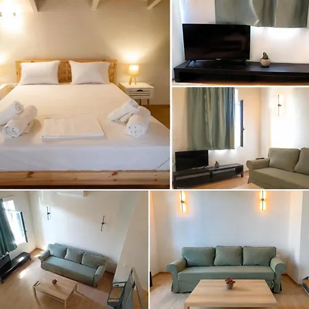 Marika's Neoclassical Apartament